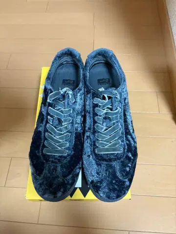 오니츠카타이거 멕시코 66 벨벳 27.5cm 박스 있음