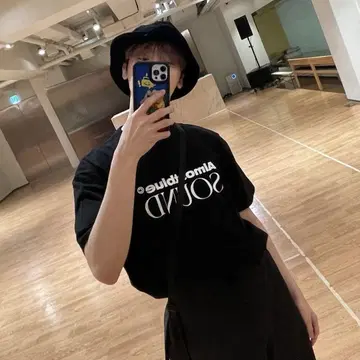 Almost blue SOUND 티셔츠 윤사나 ASTRO 블랙