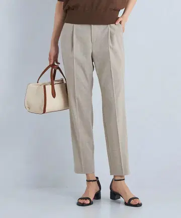 UNITED ARROWS 라이트 카치리라 테이퍼드 팬츠 베이지