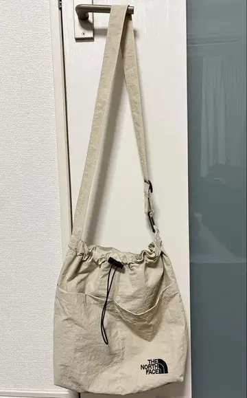 THE NORTH FACE 숄더백 베이지