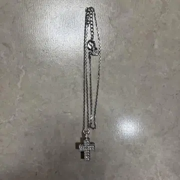 Swarovski 크로스 목걸이