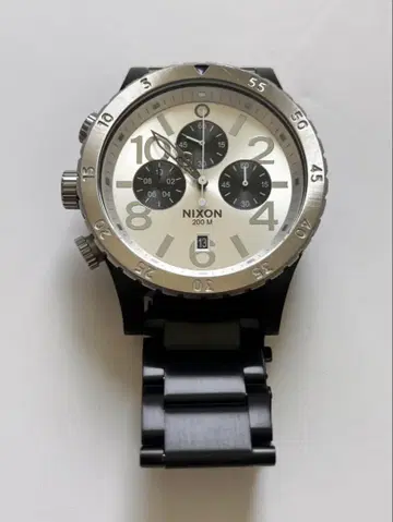 NIXON 크로노그래프 손목시계 블랙