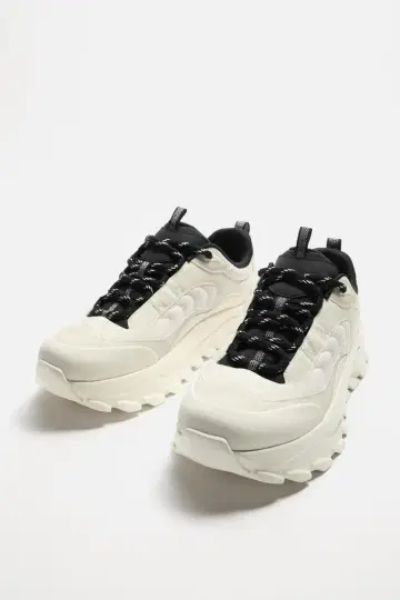 ZARA 자라 청키 스니커즈 41 (26.4cm) 완판템
