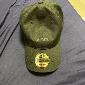 emmi 9TWENTY 캡 조정 가능