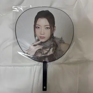 IS:SUE RINO 라포스타 BIG 부채 사카구치 리노