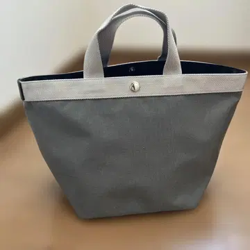 컨디션 최상 707CN 퓨지 실버 느와르 케어 카드