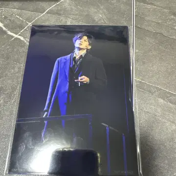 수트 차림의 포트레이트 사진