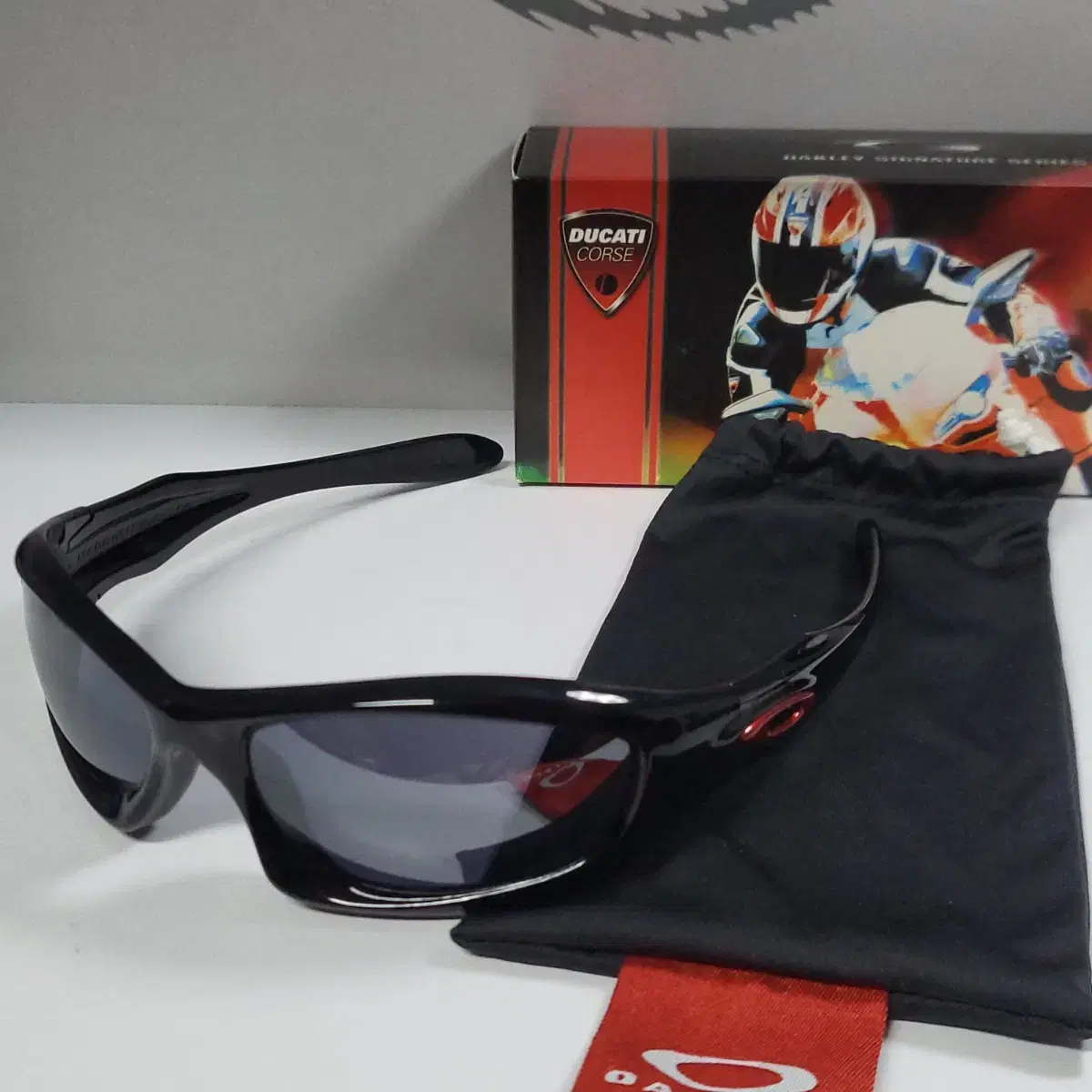 OAKLEY | 오클리 Oakley Monster Dog Ducati Edition Unused