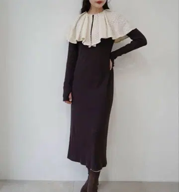 아카 크로셰 니트 원피스