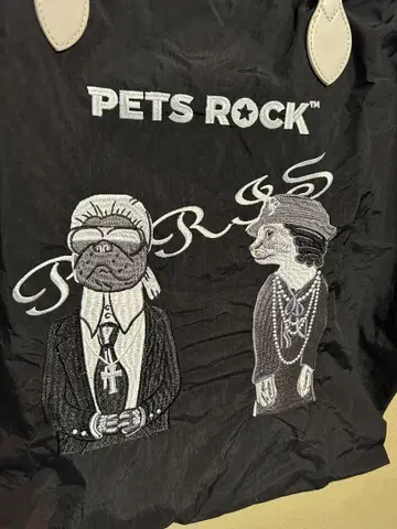 PET ROCK 자수 디자인 토트백