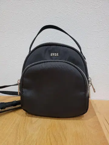 GYDA 블랙 숄더백