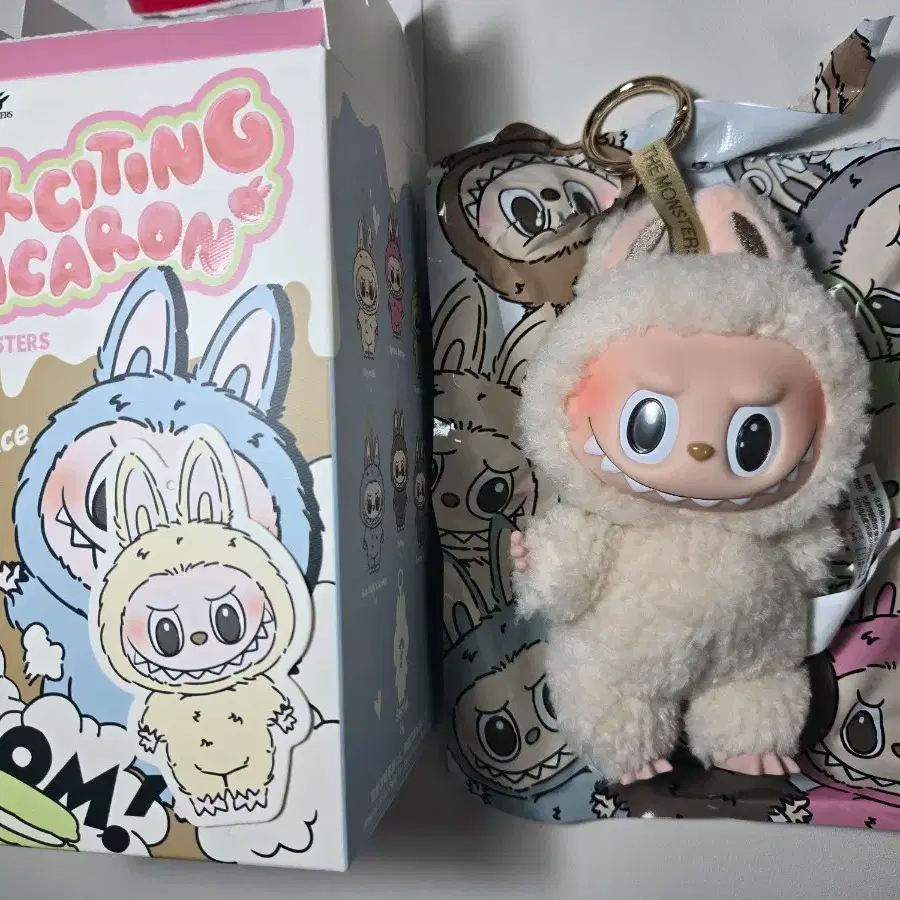 【正規品】ラブブ マカロン LABUBU macaron soy milk 正規品》ラブブ マカロン Labubu macaron soy milk - メルカリ