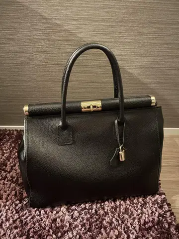 소가죽 AULENTTI LAUREN 블랙 가죽 핸드백