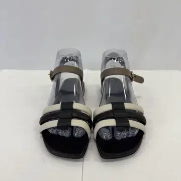 FURLA 스트랩 샌들 화이트, 블랙, 브라운