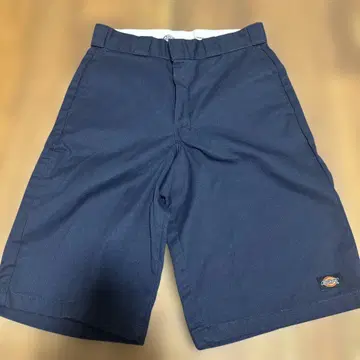 Dickies 네이비 루즈핏 하프 팬츠 30 사이즈
