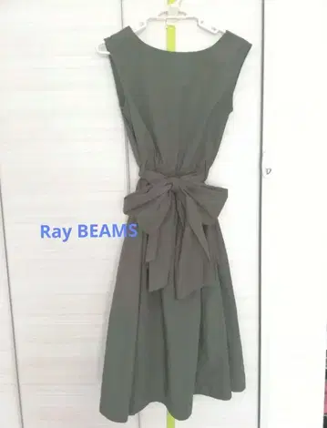 Ray BEAMS 원피스 카키색