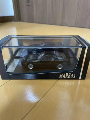 MARK43 1/43 도요타 수프라 2.0GT A70 블랙