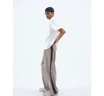 파라노이드 사이드 라인 리플렉터 팬츠 베이지