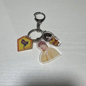M!LK 요시다 진토 노란색 아크릴 키링