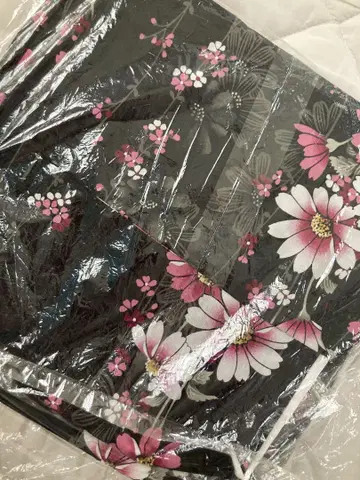 유카타 꽃무늬 블랙 오비 반짝이 핑크 그라데이션 새상품급