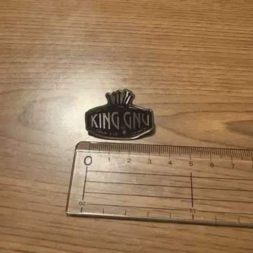 King Gnu 초기 로고 배지