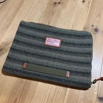 Harris Tweed 스트라이프 클러치 백