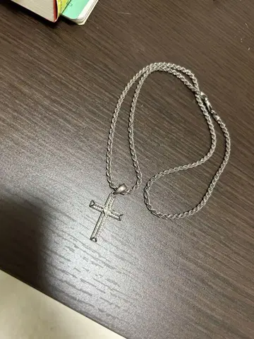 아발란치 실버 크로스 목걸이