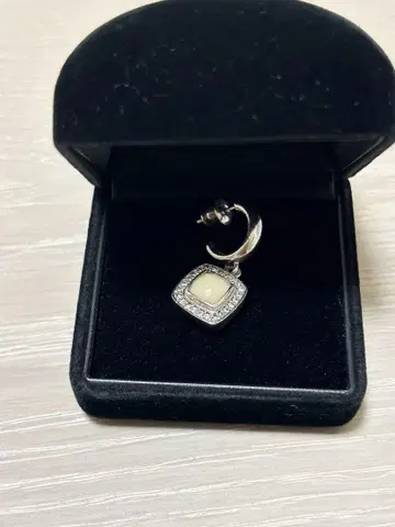 Justin Davis MTS 귀걸이