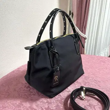 로베르타 피에리 타타미 핸드백 탈부착 가능 스트랩 포함 블랙