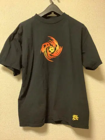 B'z LIVE-GYM Pleasure2000 juice crewT 셔츠