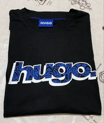 HUGO BOSS 미사용 남성용 티셔츠 M 택 표기 택은 없습니다.