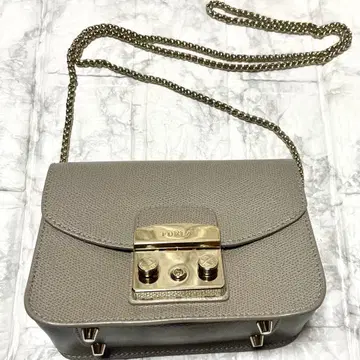 새상품급 FURLA 메트로폴리스 그레이지 체인 숄더백 천연 가죽