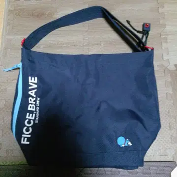 [ 가격 인하 ] 도라에몽 피세브레이브 토트백 F-379 네이비