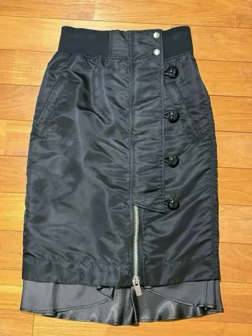 사카이 나일론 타이트 스커트