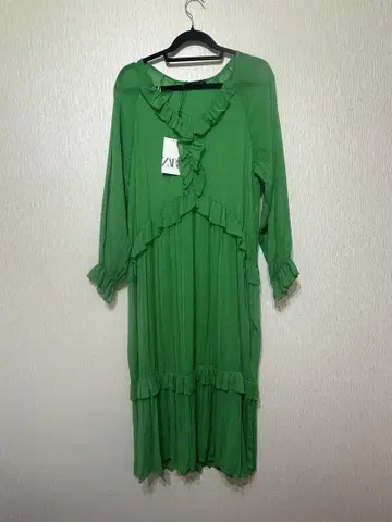 새상품 ZARA 프릴 그린 원피스