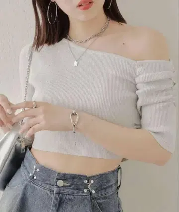 CHICO 5부 소매 원숄더 라메 니트