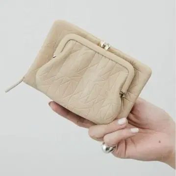 [새상품급] ear PAPILLONNER 가마구치 반지갑 지퍼 블랙