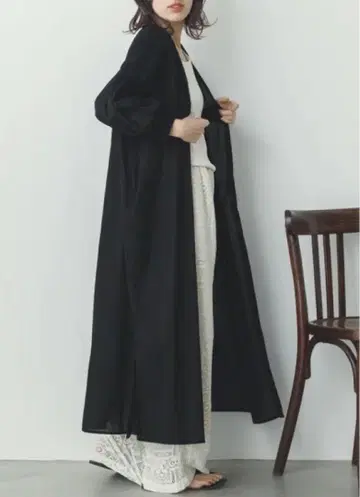 새상품 Noia 볼륨 슬리브 가운 원피스 블랙