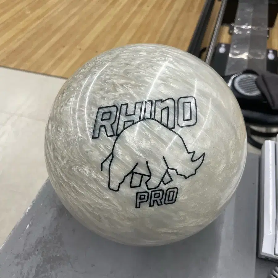 ブランズウィック アイボリーライノプロ 15ポンド 新品 Ivory Rhino Pro 15p ブランズウィック ライノプロ 新品