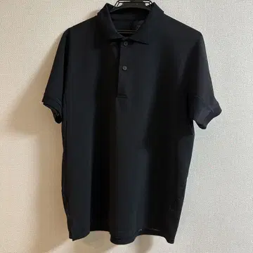 데상트 블랙 피케 셔츠