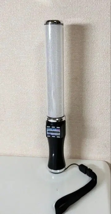 색상 변경 기능이 있는 응원봉