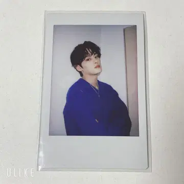 NOMAD 준호 JUNHO 폴라로이드