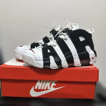 AIRMOREUPTEMPO WHITE BLACK-UNIVERSITYRED
