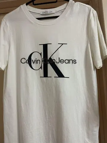 Calvin Klein 모노그램 로고 티셔츠