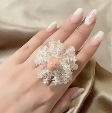[ 화이트 ] 돼지 꽃 비즈 반지