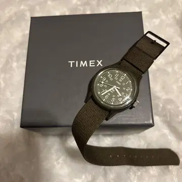 TIMEX 쿼츠 손목시계 올리브 그린 SEA 콜라보 상품