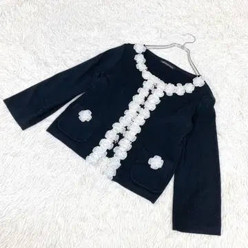 스트로베리 필드 숏 기장 가디건 꽃무늬 자수 프론트 후크 블랙