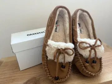 MINNETONKA 퍼 모카신 브라운