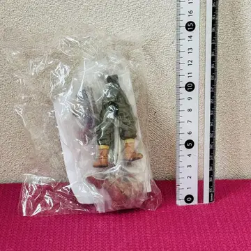 발키리 프로파일 트레이딩 아츠 루시오 피규어.