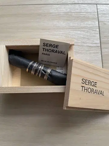 [ SERGE THORAVAL ] Un baiser 접문 반지 7연